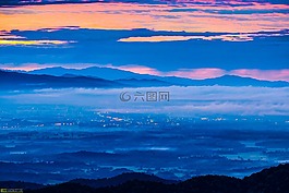 雾,光