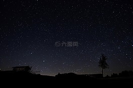 夜晚的天空,繁星點(diǎn)點(diǎn)的天空,明星