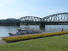 體系結(jié)構(gòu),橋,河
