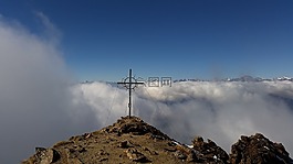 2780 hirtzer 山,山,云彩