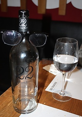 水,太陽鏡,杯