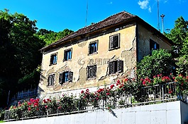 建設(shè),老,房子