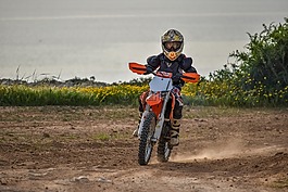 越野摩托車,自行車,土壤
