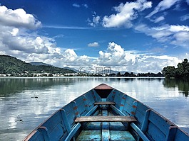 船,湖面,船頭