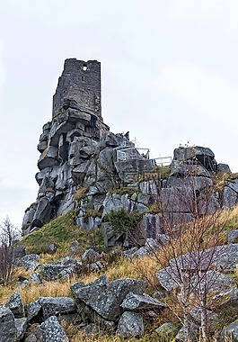 burgruine,中世紀(jì),石