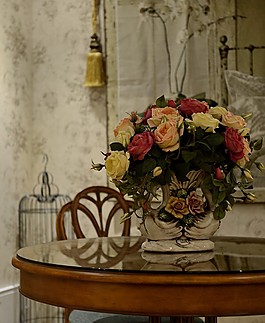 美式餐廳餐桌盆景設(shè)計圖