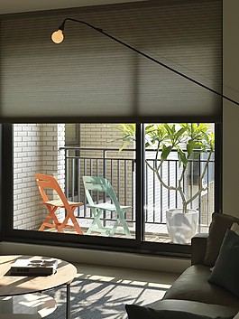 港式時尚客廳陽臺設計圖