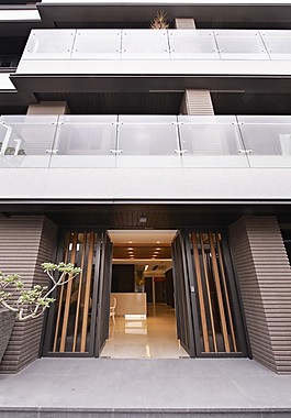 港式時尚大門外墻設(shè)計圖