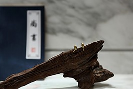 新中式書房裝飾品圖片