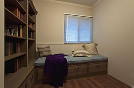現(xiàn)代美式書(shū)房裝修效果圖