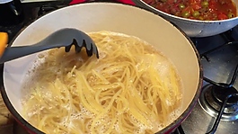 一碗泡面面條視頻