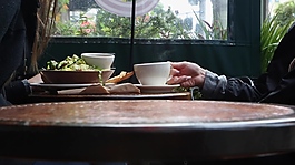 人物喝茶場景視頻設(shè)計(jì)