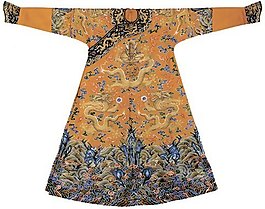 刺繡龍?jiān)亻L(zhǎng)袍布紋貼圖
