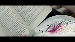 實(shí)拍看書聽音樂的場景視頻