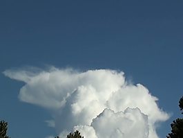 積雨云延時