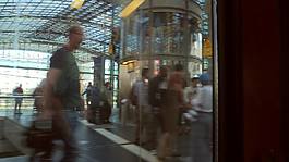 列車通過柏林火車站