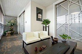 室內餐廳移門現代裝修效果圖