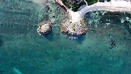大气航拍海湾清澈的海水视频素材