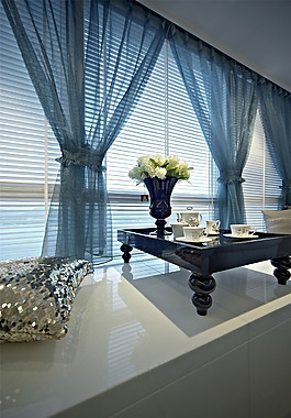 現(xiàn)代風(fēng)格清新淡雅客廳室內(nèi)裝修效果圖