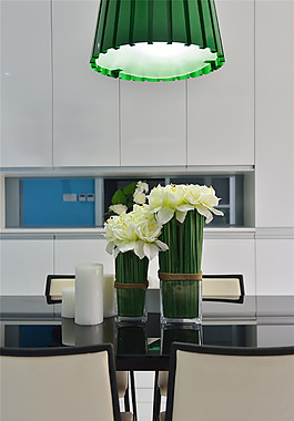 現(xiàn)代餐廳花朵效果圖