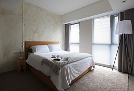 簡約室內(nèi)臥室落地窗效果圖