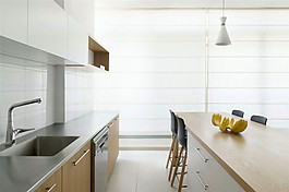 原木系開放式廚房裝修效果圖