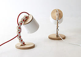 靈感來源自行車的臺燈設計