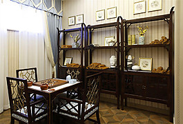 中國(guó)風(fēng)餐廳方形餐桌裝修效果圖