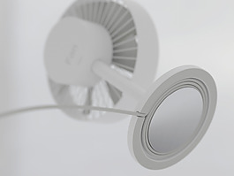 白色可愛小巧的電風(fēng)扇jpg