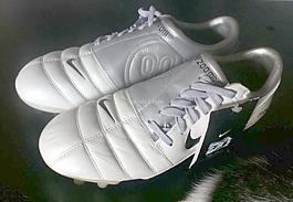 nike t90 3 足球鞋图片