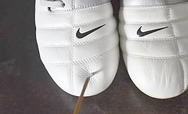 nike t90 3 足球鞋图片