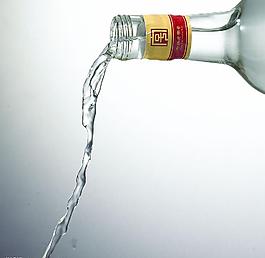 酒瓶和酒杯3图片
