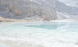 冰封的高原圣湖牛奶海图片