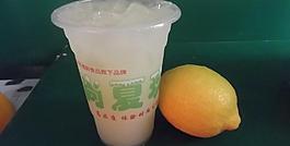 尚玖夏 台湾手摇奶茶图片