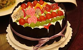 水果巧克力生日蛋糕
