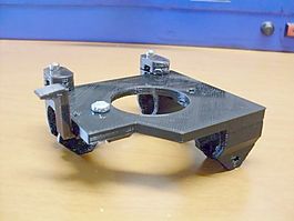 Prusa X车lm8uu架边缘