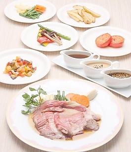 日式牛排套餐图片
