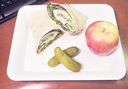 素菜春卷 素菜套餐 苹果 腌丝瓜图片