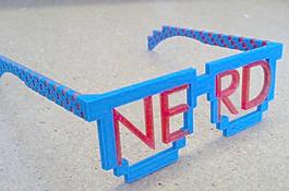 双重挤压的书呆子的8位眼镜