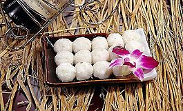 墨鱼丸