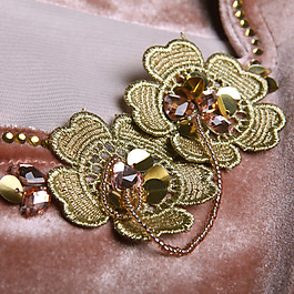 钉珠 亮片 绣花 植物 花朵 免费素材