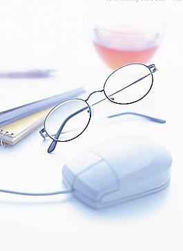 鼠标和红茶图片