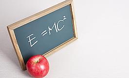 小黑板 粉笔图片