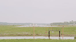 飞机跑道起飞到天空4K超高清 视频免费下载