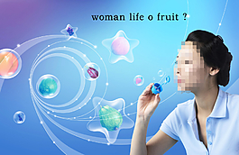 美女吹水果泡泡的清新设计图