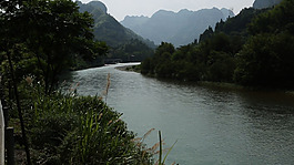 河流