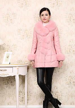 女装皮草模特 冬季皮草 皮草模图片