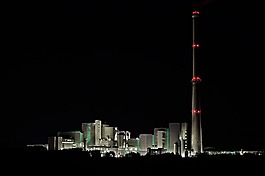 黑色背景房屋夜景照片
