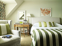 绿色条纹卧室效果图