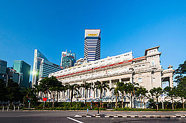 蓝天下的城市建筑